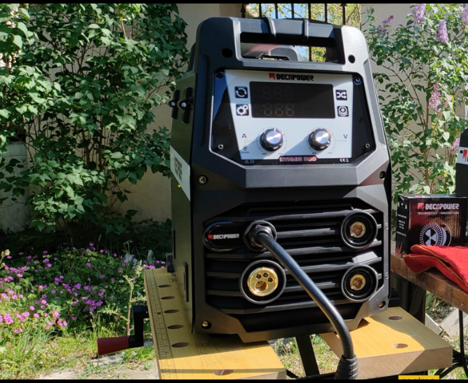 Decapower SYNMIG 200A... Veramente un ottima saldatrice elettrica