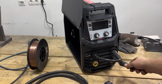 DecaPower SYNMIG 200a 3in1 Welder unboxing and test